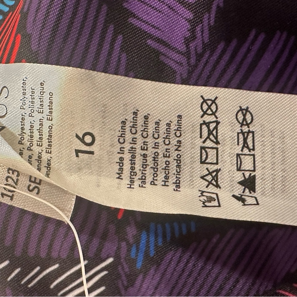Venis Swim Dress - Skirted Swimsuit - NWT - Size 16 - Picture 5 of 9